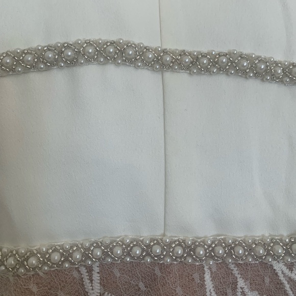 NWT FIONA BRIDAL GOWN IN WHITE - Picture 9 of 16